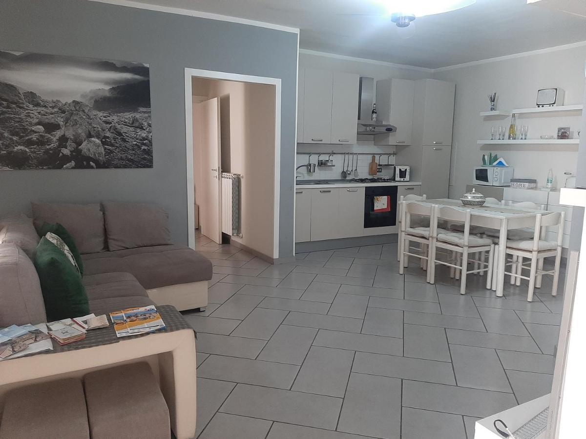 Holiday House Nellina Boscoreale Bagian luar foto